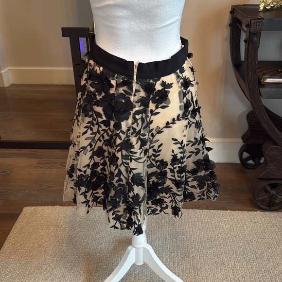 The perfect party skirt. Size 36.  Perfect condition! - Picture 4 of 5